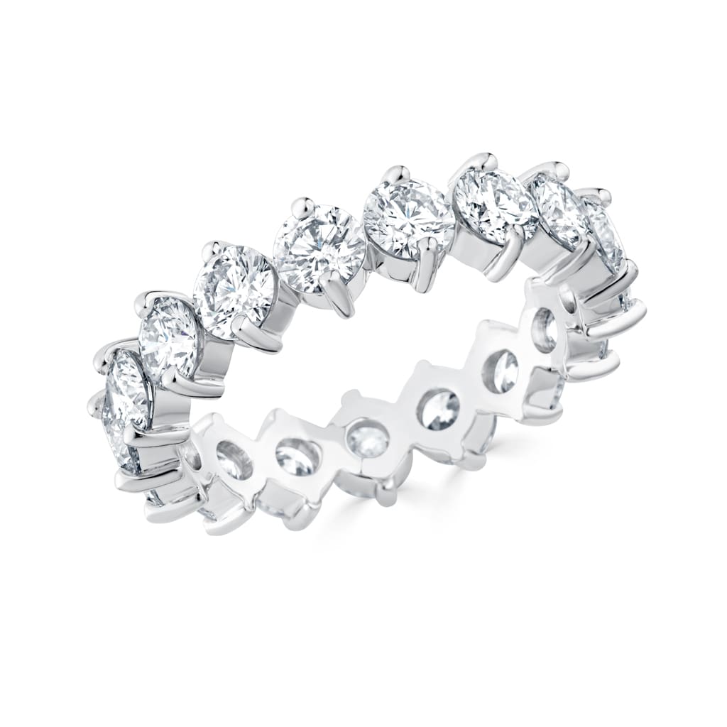 Round brilliant cut diamond ring