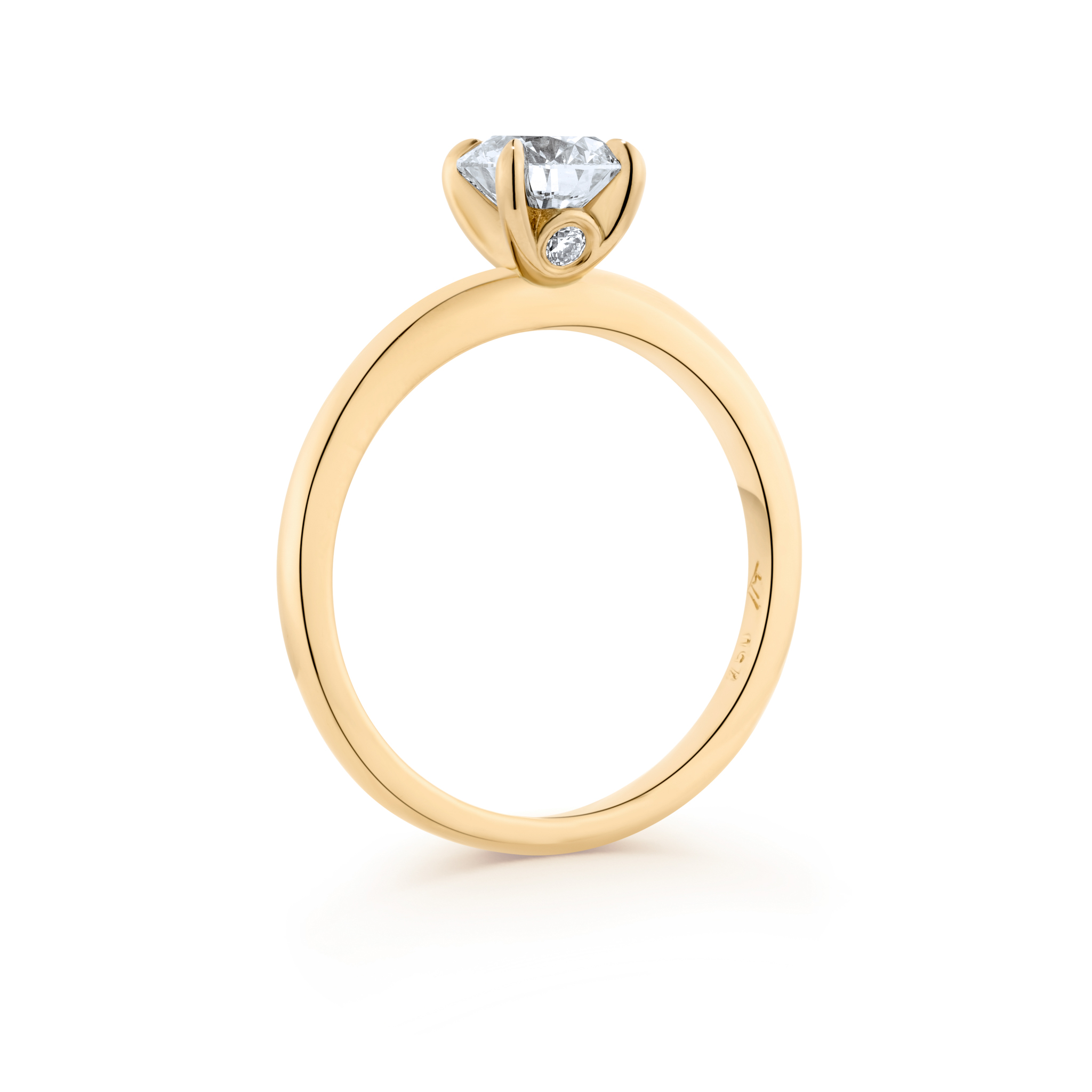 Round brilliant diamond engagement ring - Image 2